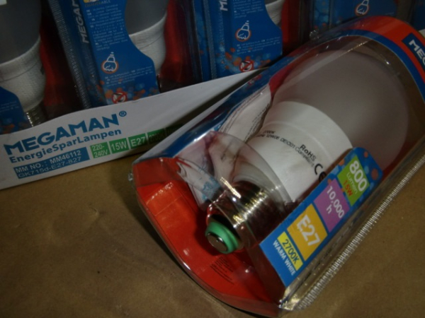 GK715d-E27-K27 Energie-Sparlampe Globelampe G60 230V 15W 800lm 2700K dimmbar